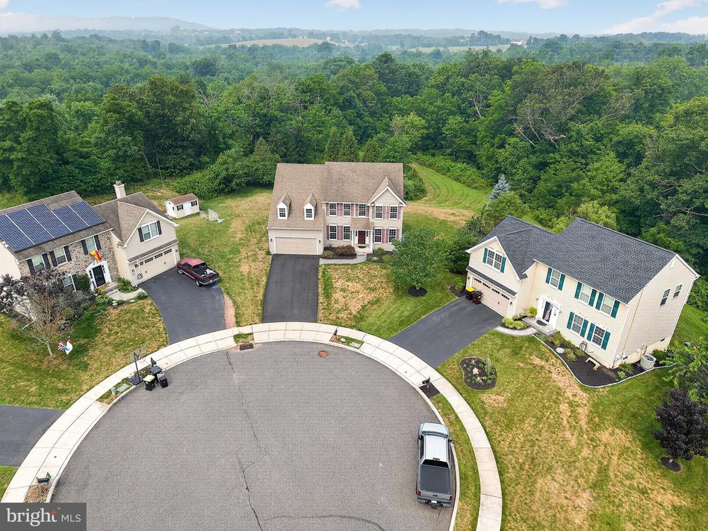 1100 AUTUMNVIEW LANE