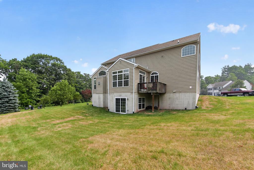 1100 AUTUMNVIEW LANE