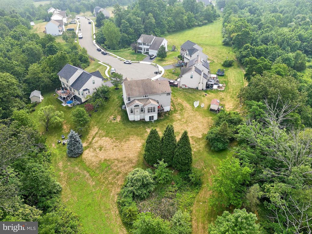 1100 AUTUMNVIEW LANE