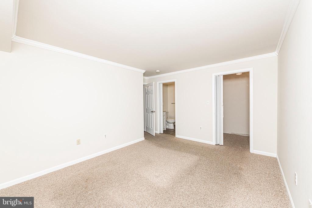 620 MANATAWNY STREET Unit: CONDO 5