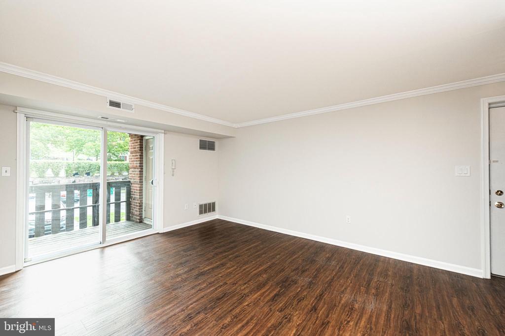 620 MANATAWNY STREET Unit: CONDO 5