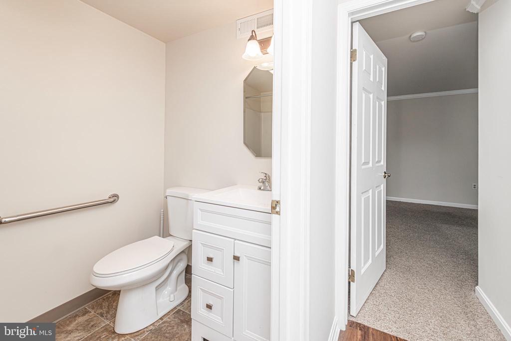 620 MANATAWNY STREET Unit: CONDO 5