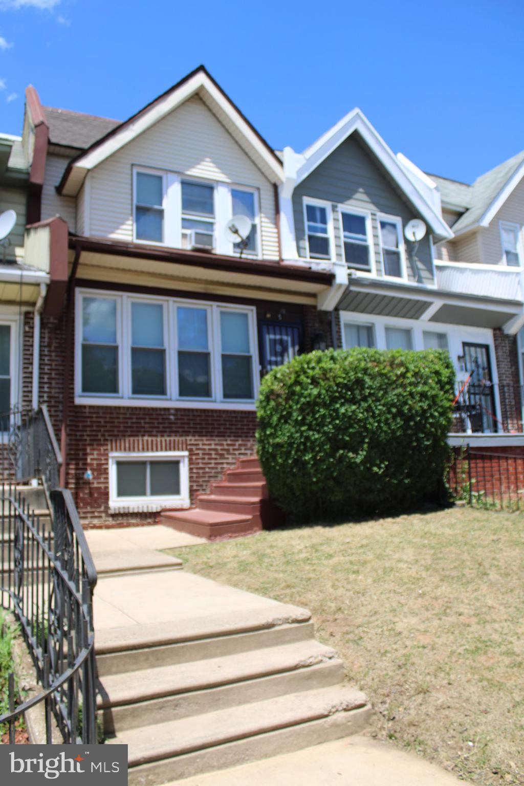 5465 ARLINGTON STREET