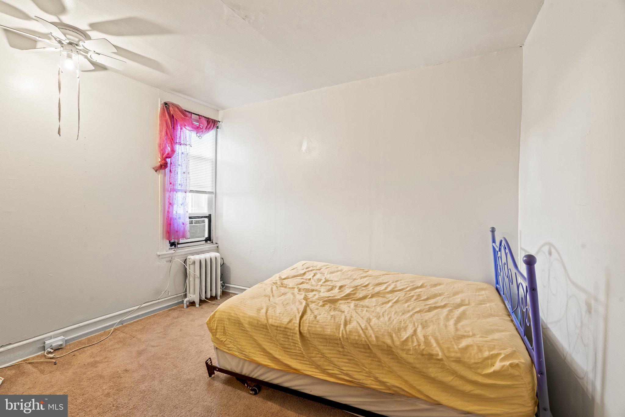 5465 ARLINGTON STREET