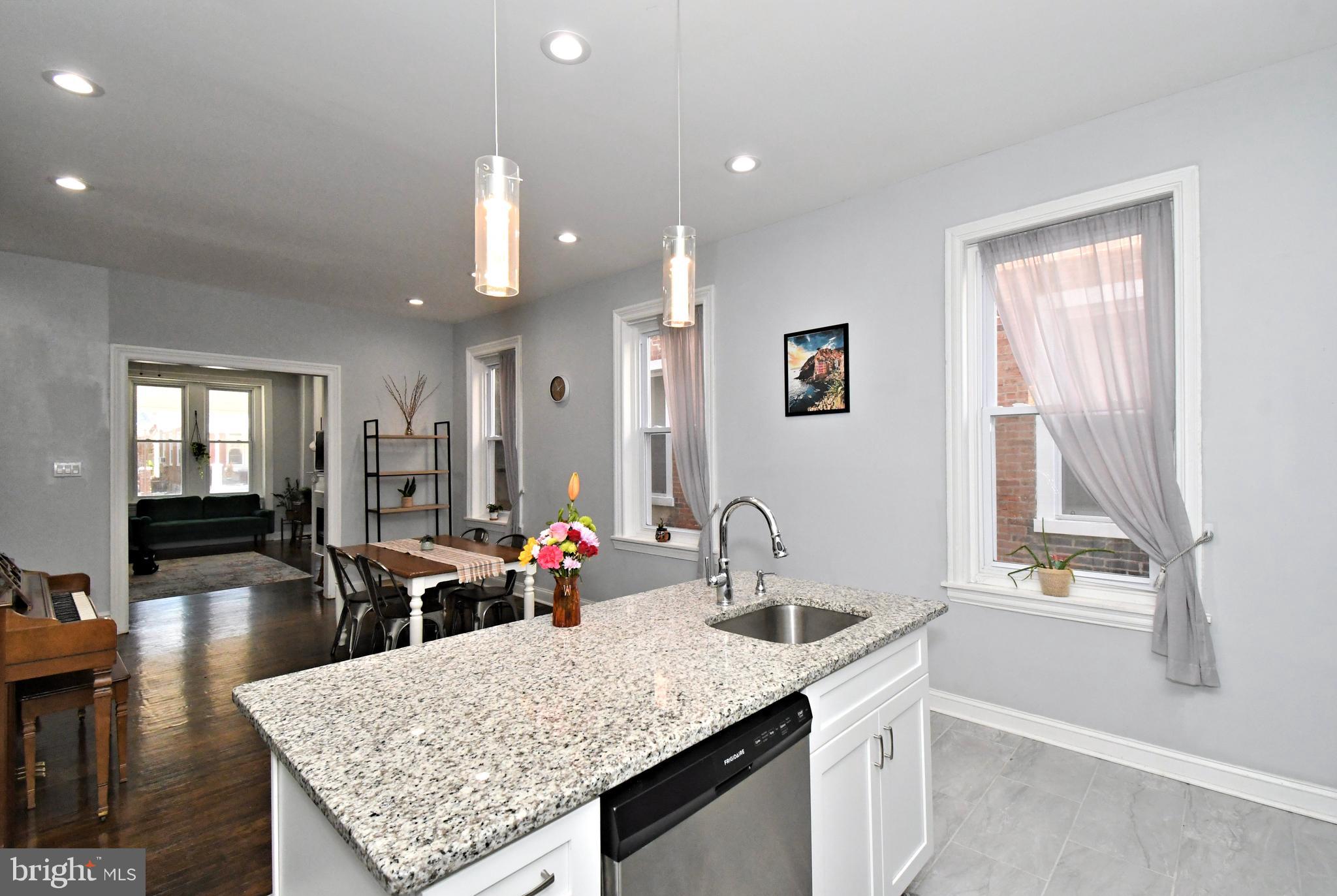 1325 N REDFIELD STREET