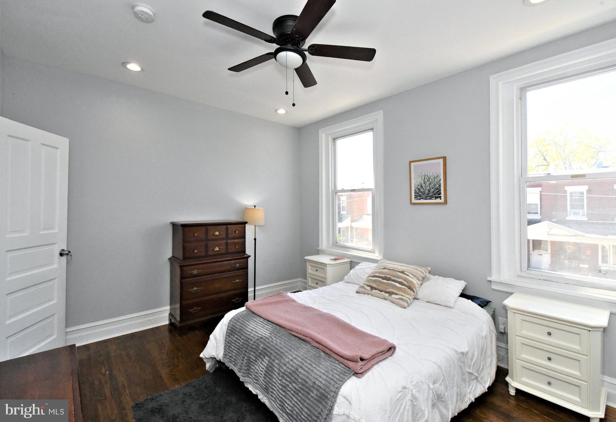 1325 N REDFIELD STREET