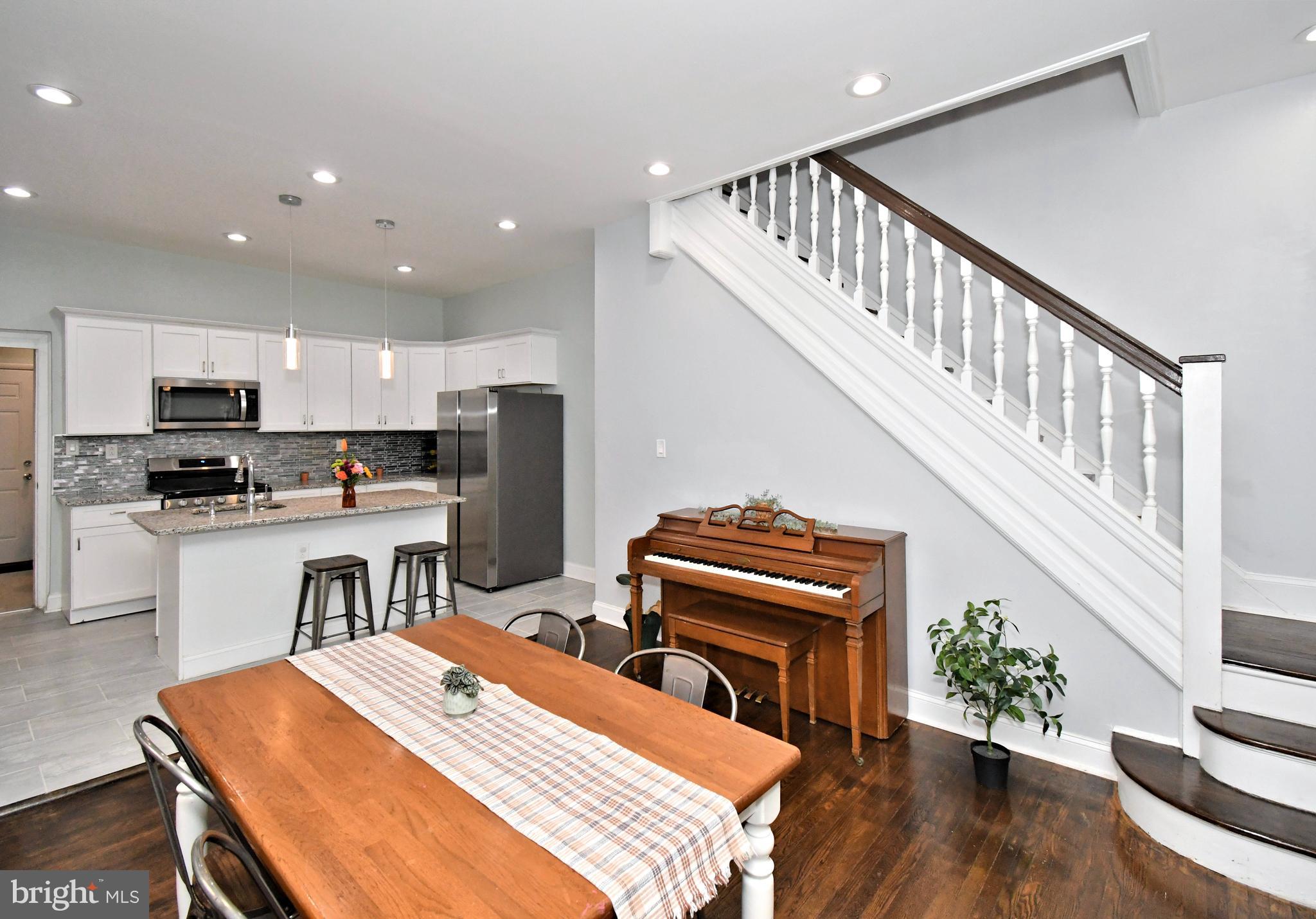 1325 N REDFIELD STREET