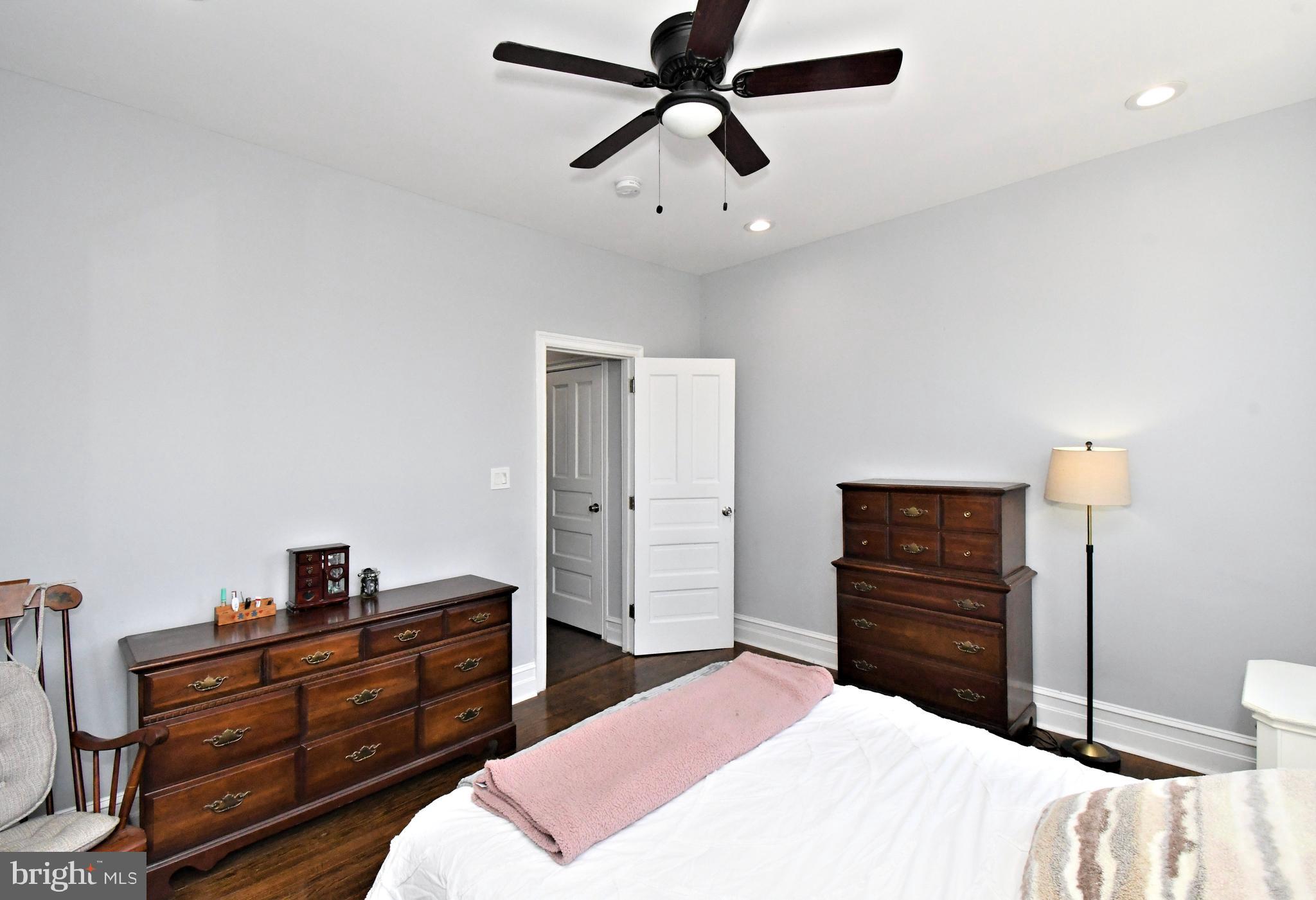 1325 N REDFIELD STREET