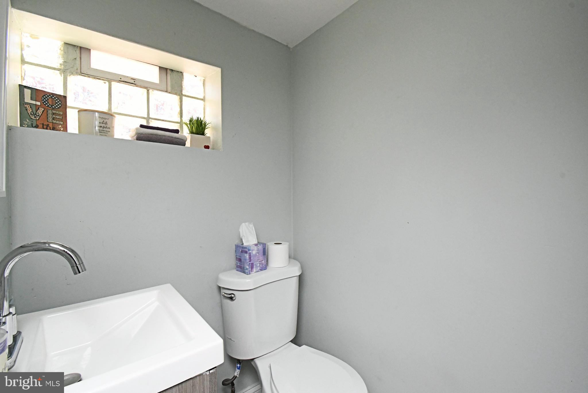 1325 N REDFIELD STREET