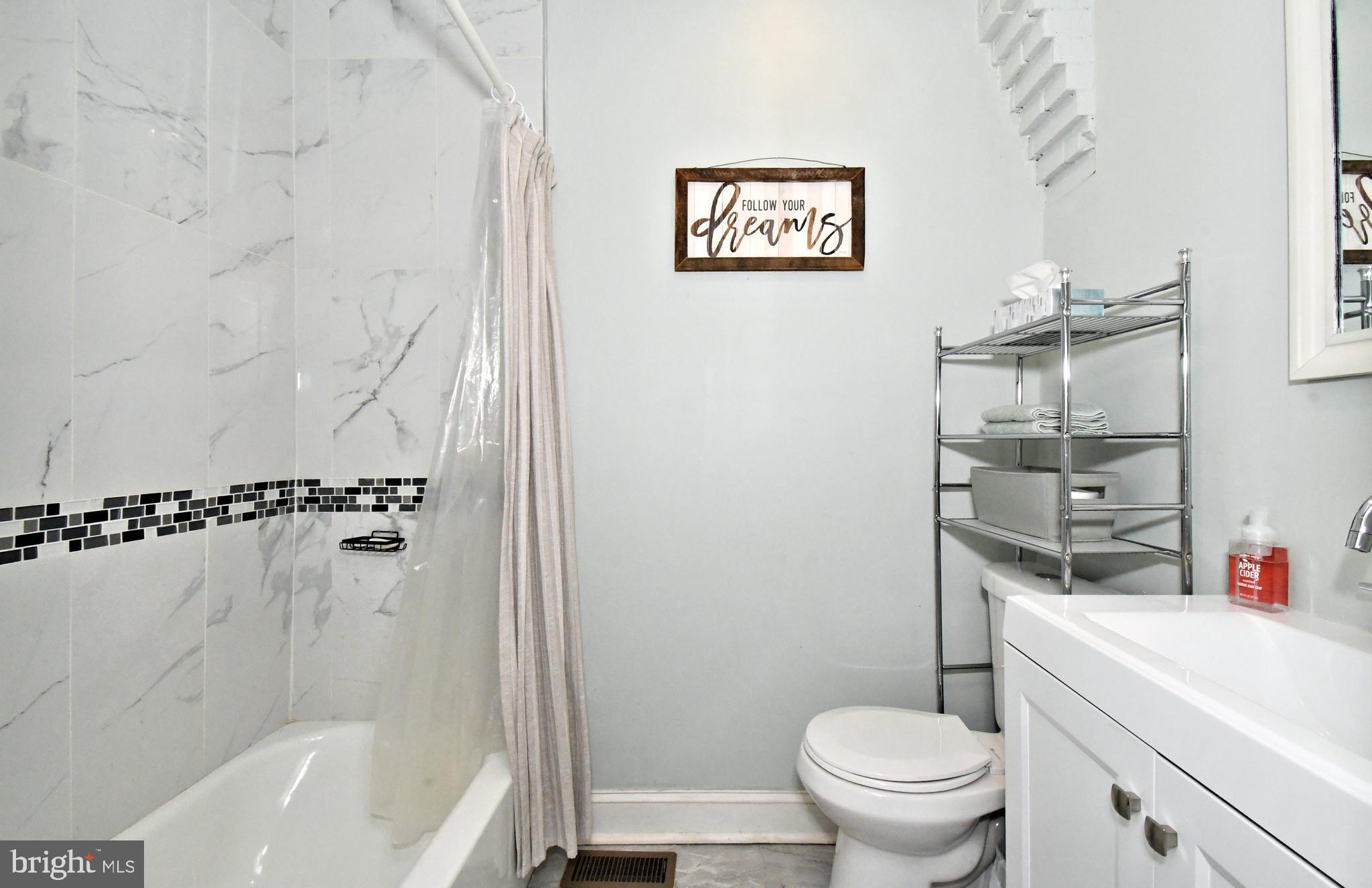 1325 N REDFIELD STREET