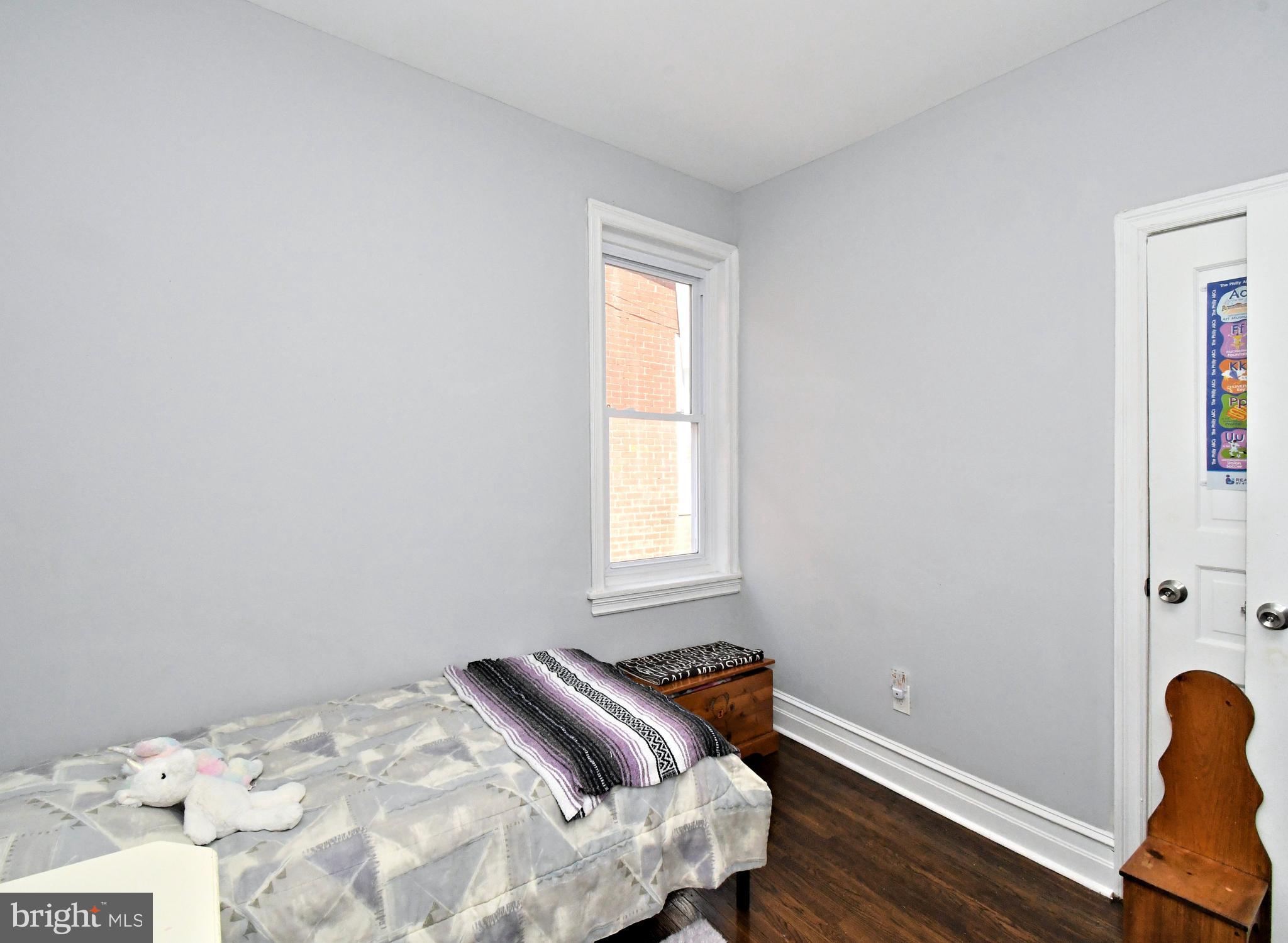 1325 N REDFIELD STREET