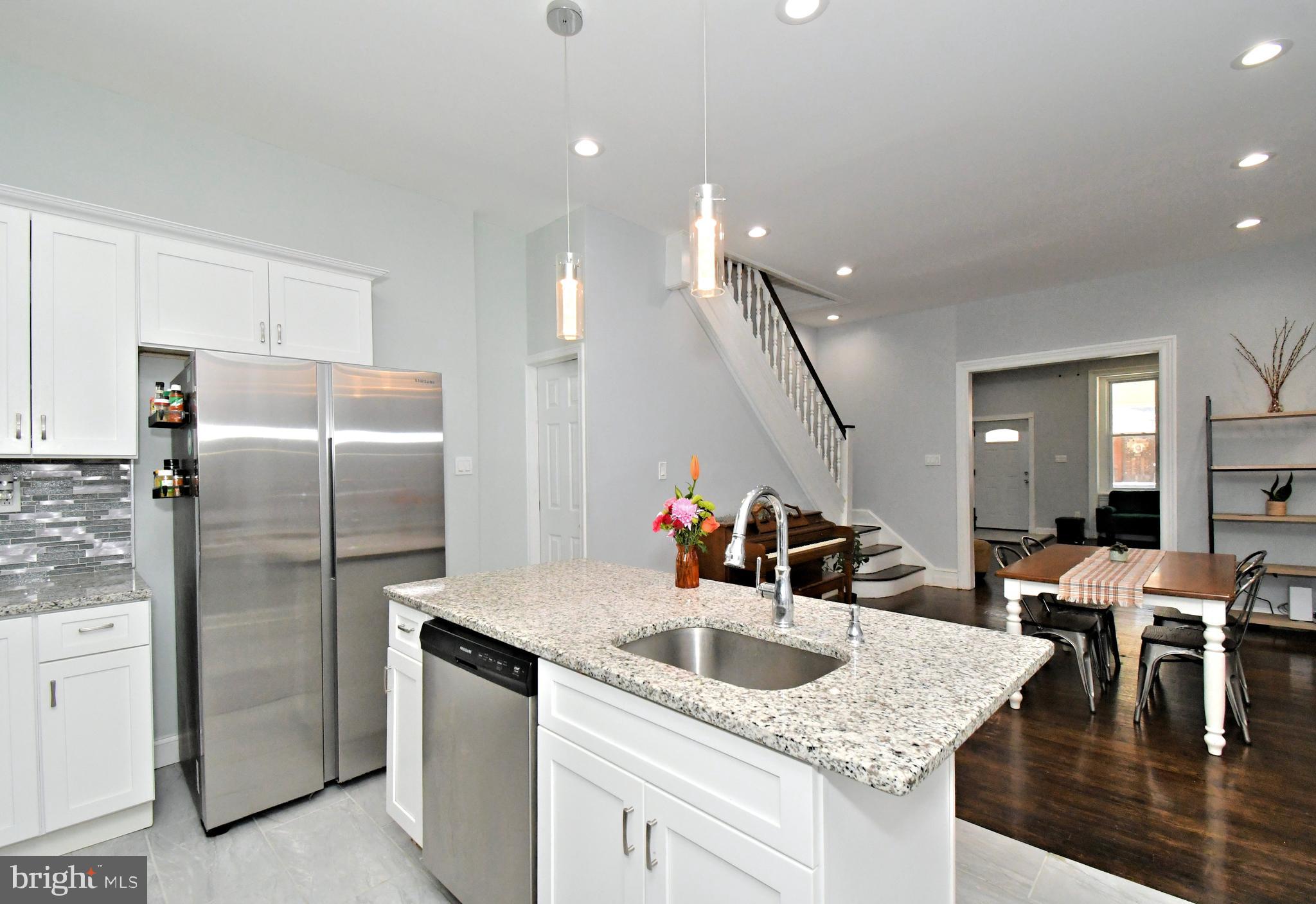 1325 N REDFIELD STREET