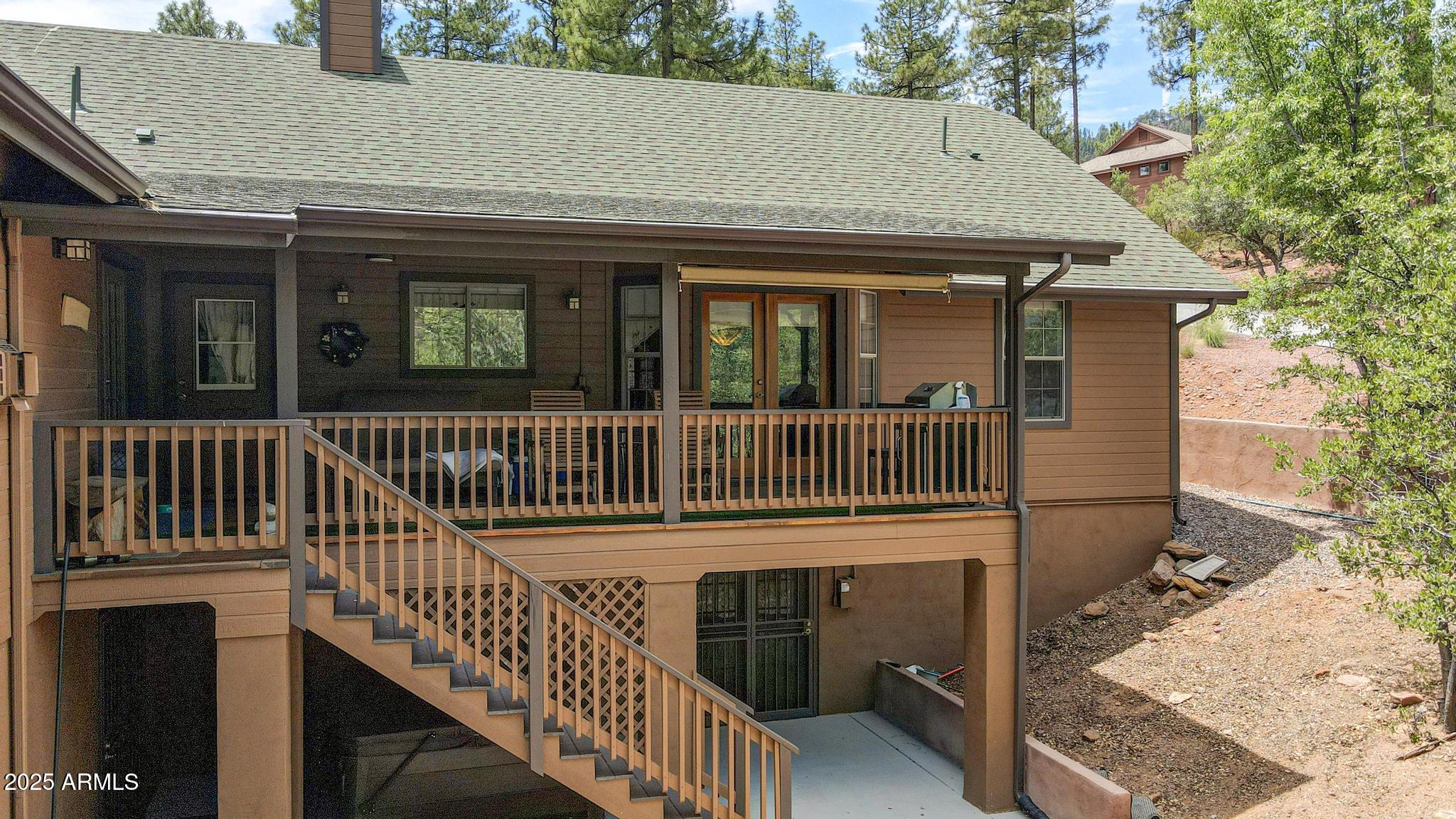 4275 N Strawberry Hollow
