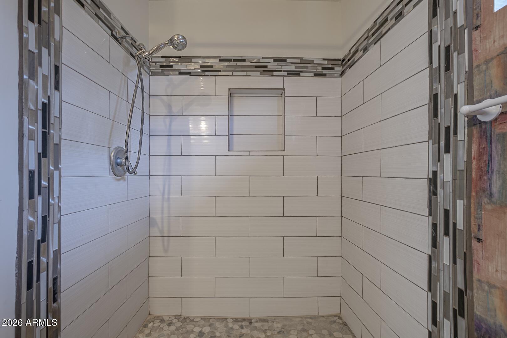 1033 W Bridle Path Lane