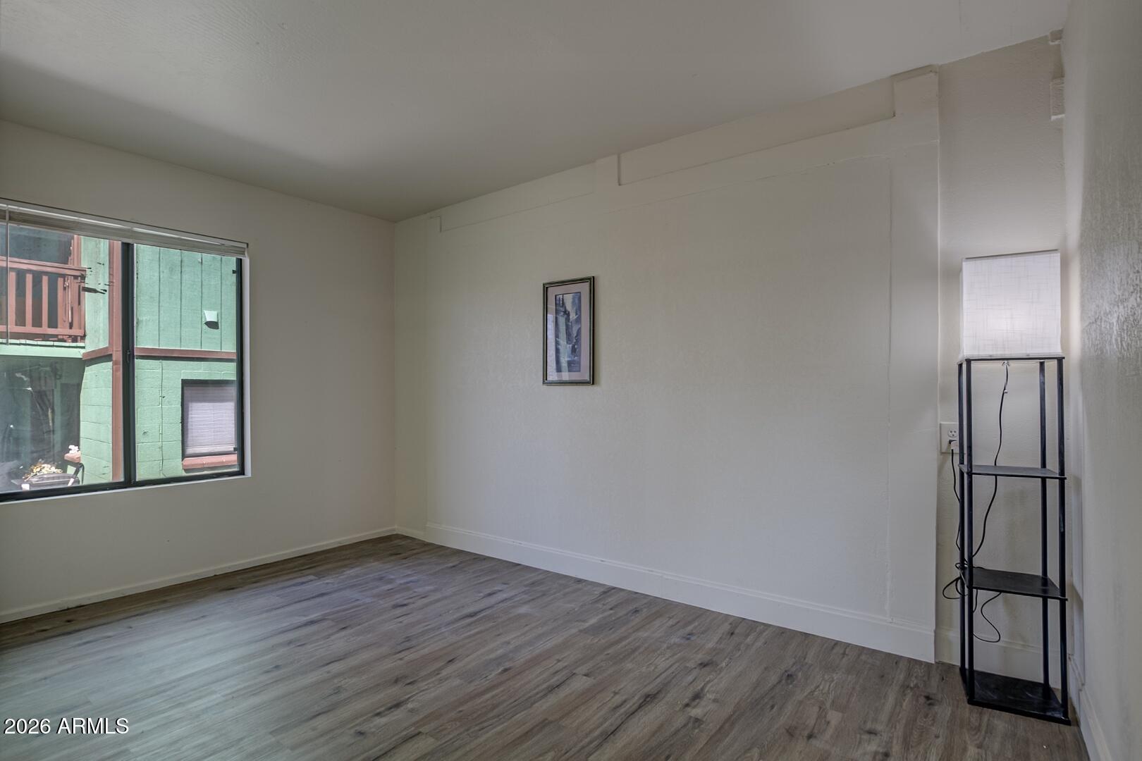 1033 W Bridle Path Lane