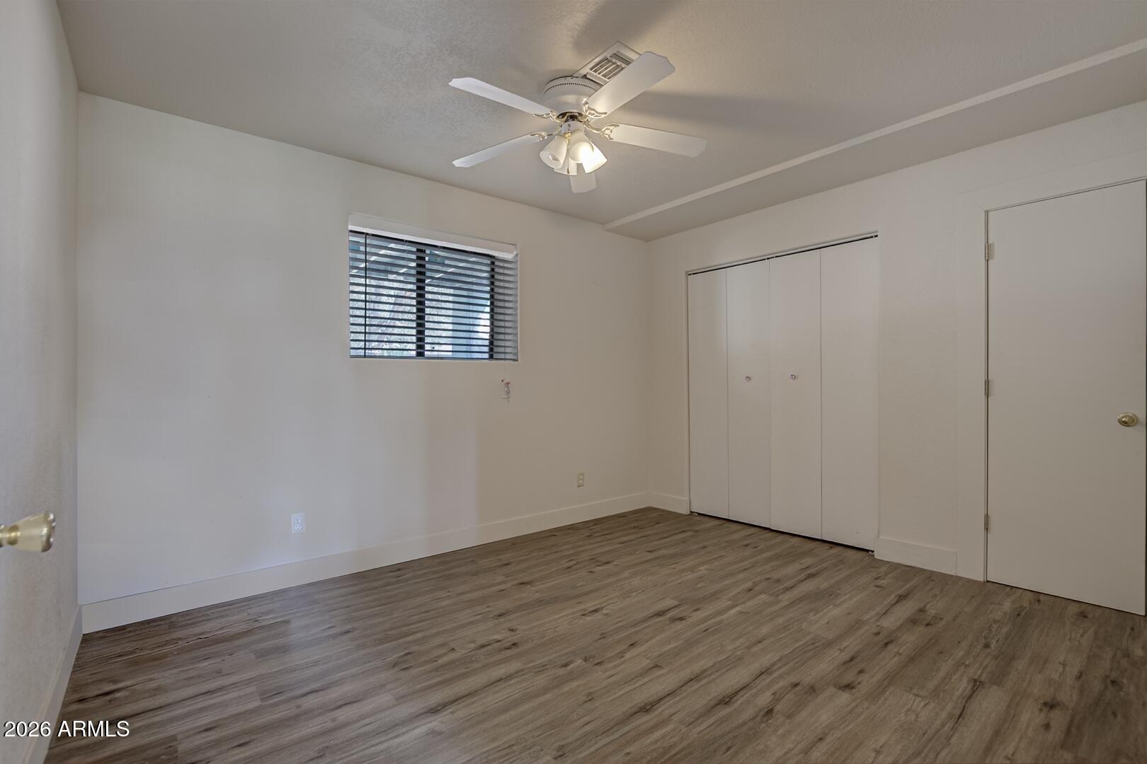 1033 W Bridle Path Lane