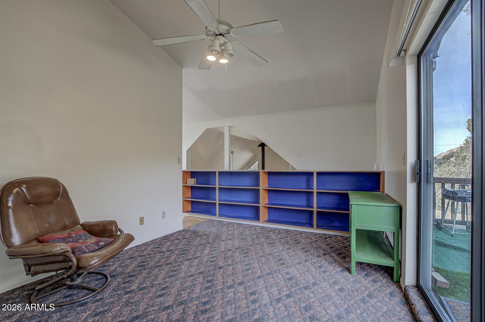 1033 W Bridle Path Lane