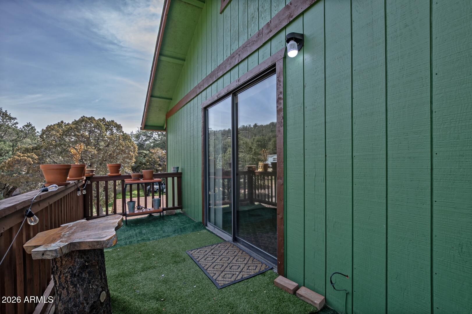 1033 W Bridle Path Lane