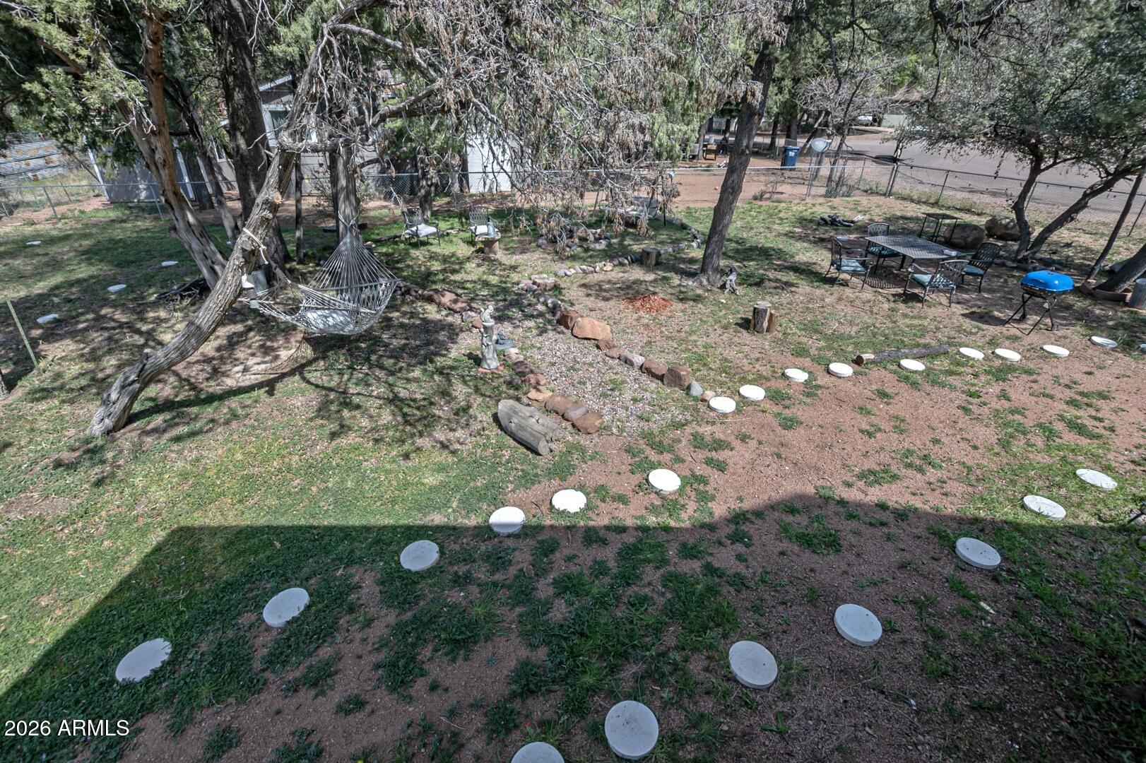 1033 W Bridle Path Lane