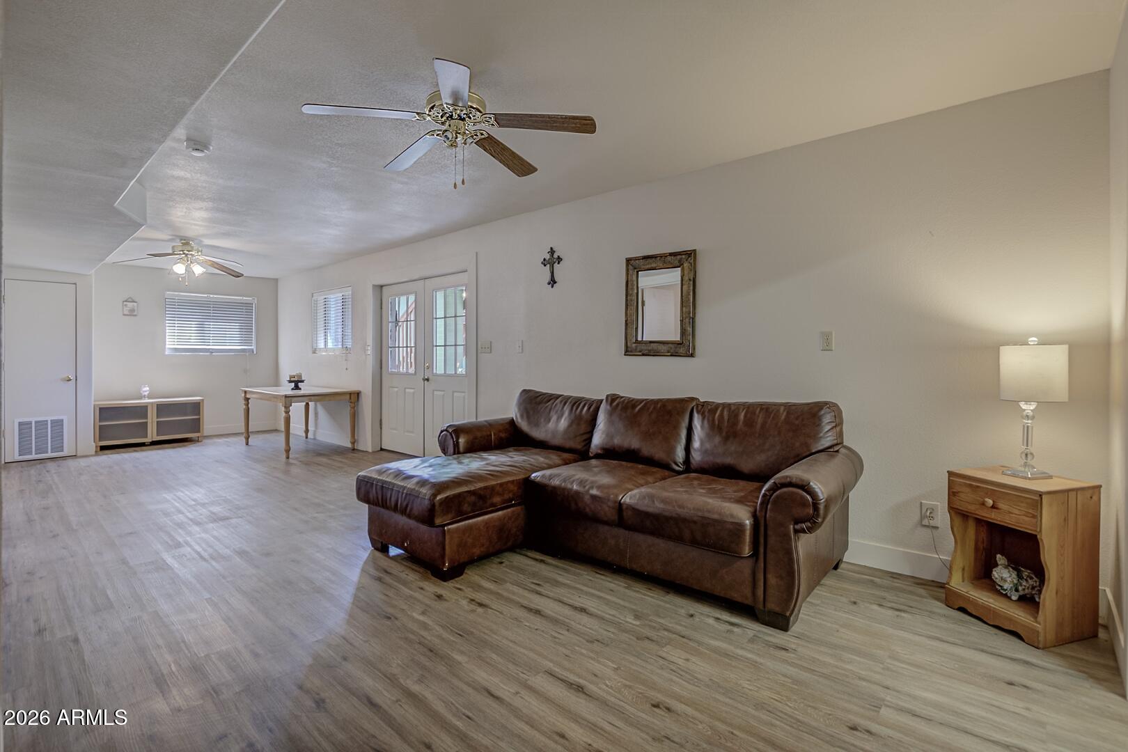 1033 W Bridle Path Lane