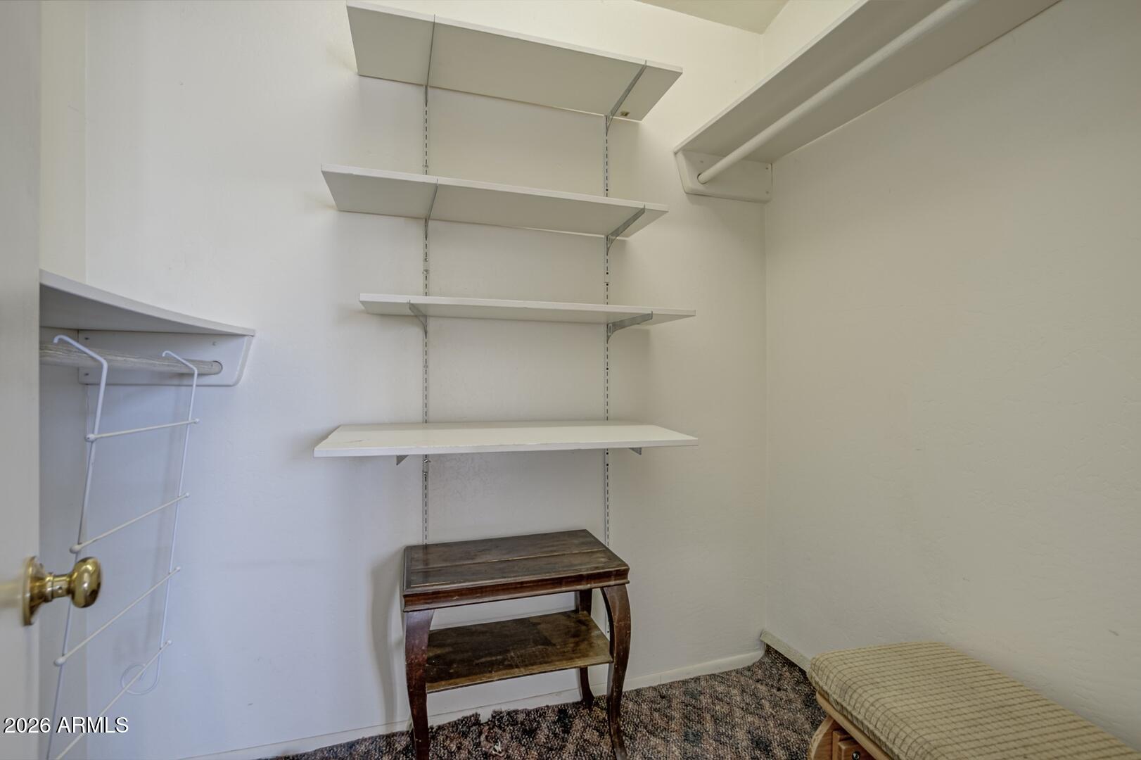 1033 W Bridle Path Lane