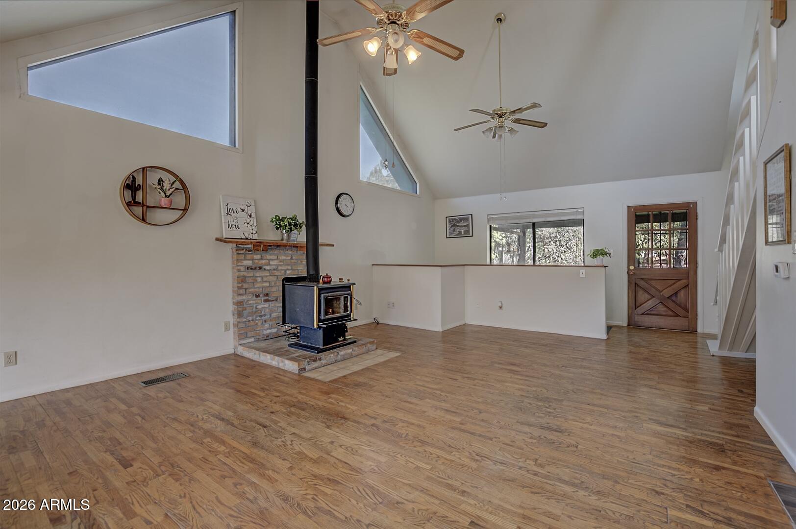 1033 W Bridle Path Lane