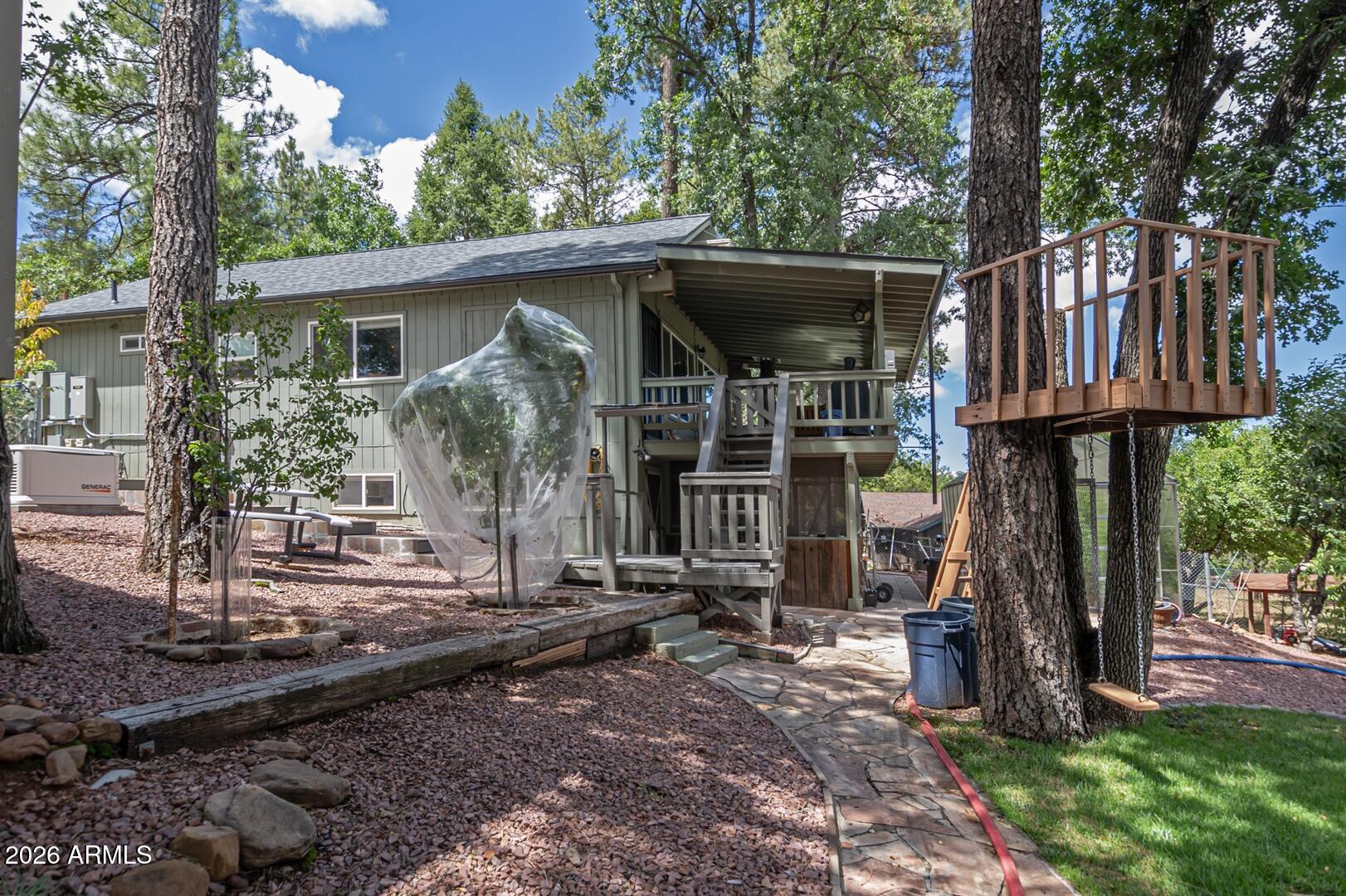 8226 W BONNIE BRAE Drive W