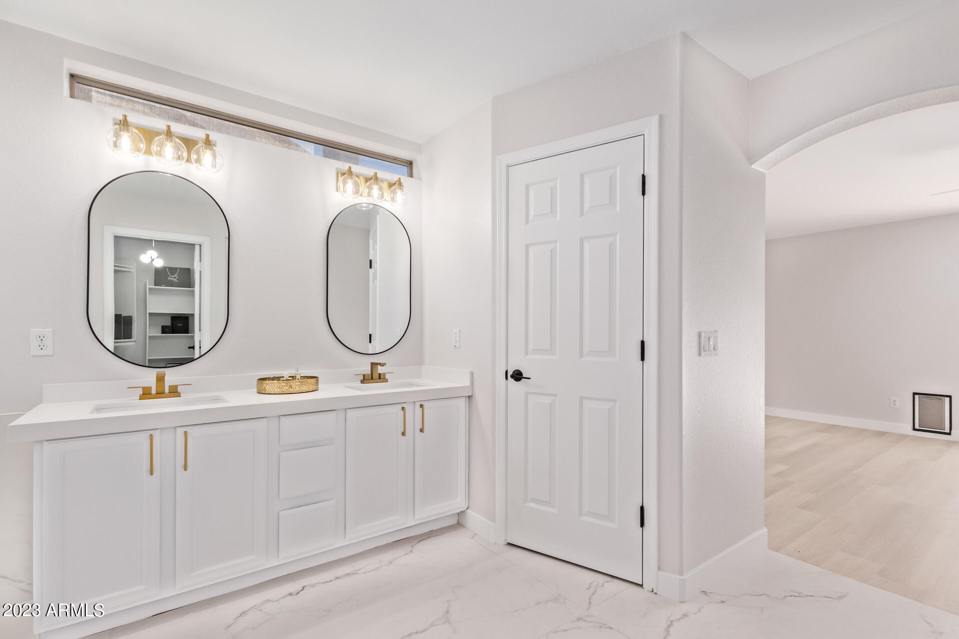 1151 E SHANNON Street