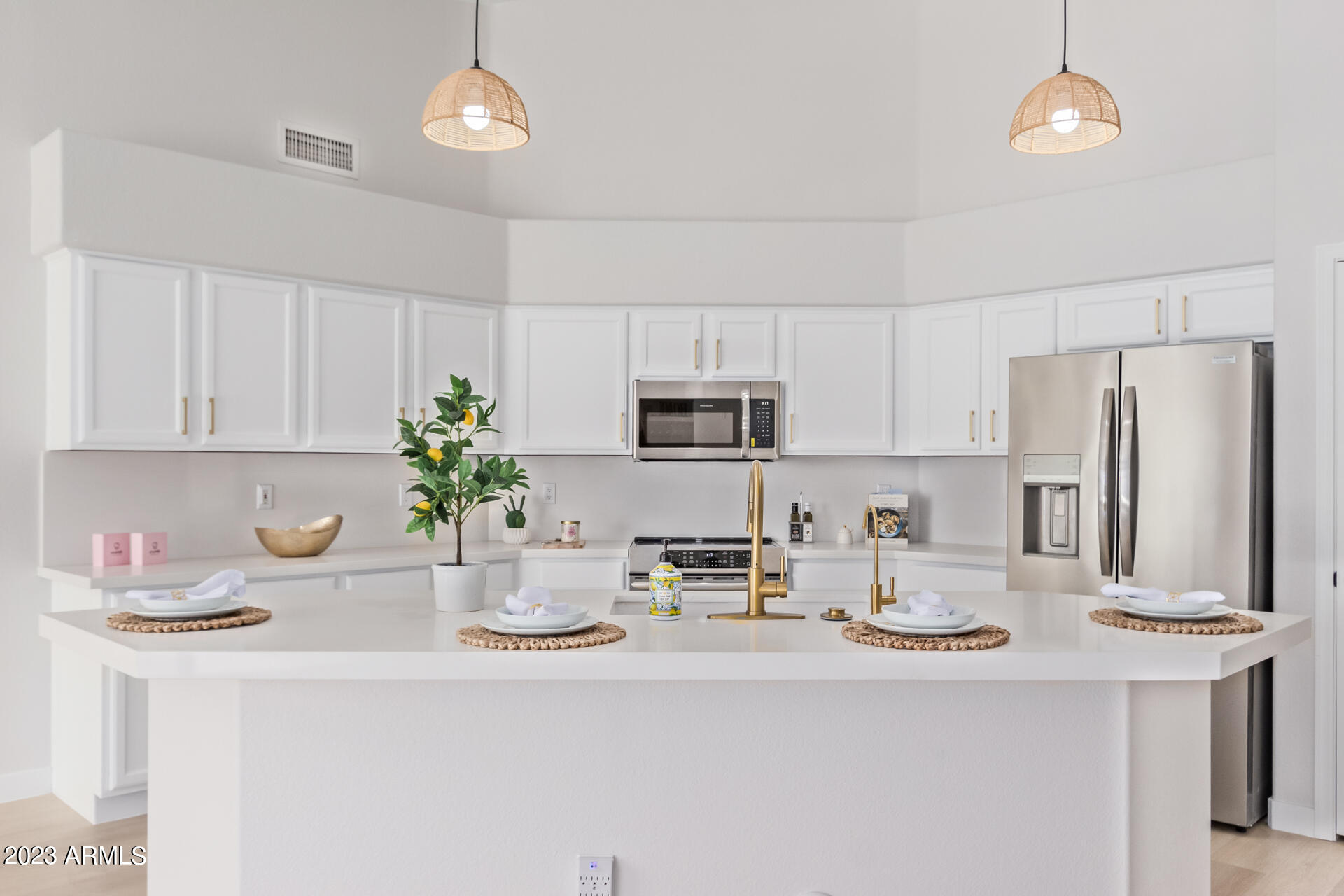 1151 E SHANNON Street