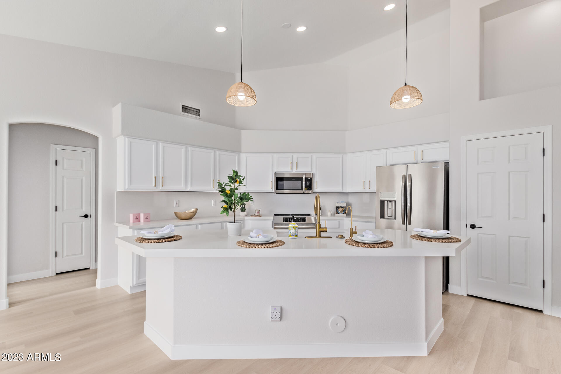 1151 E SHANNON Street