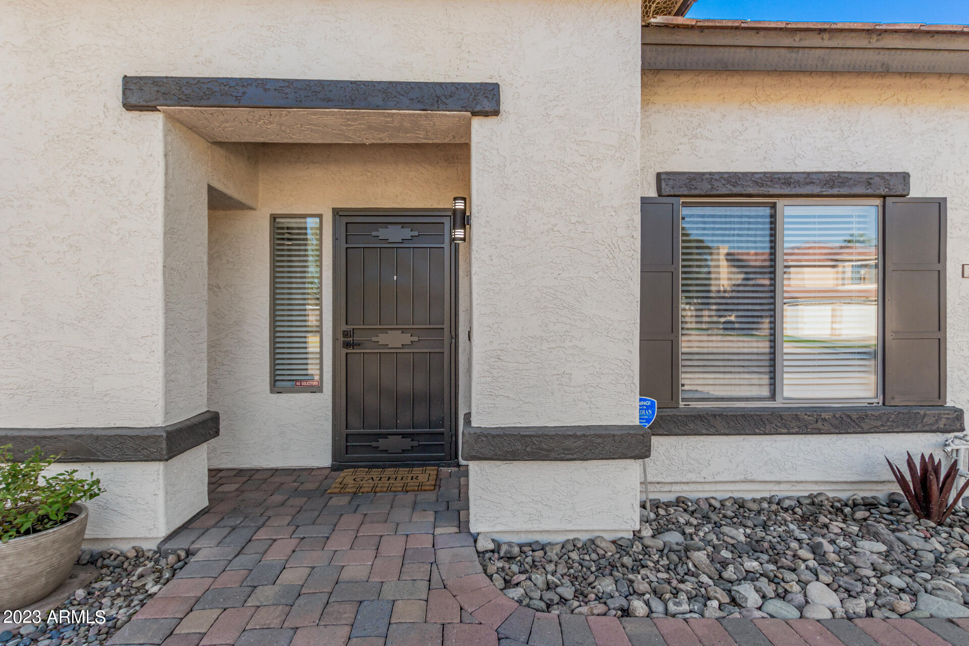 1151 E SHANNON Street