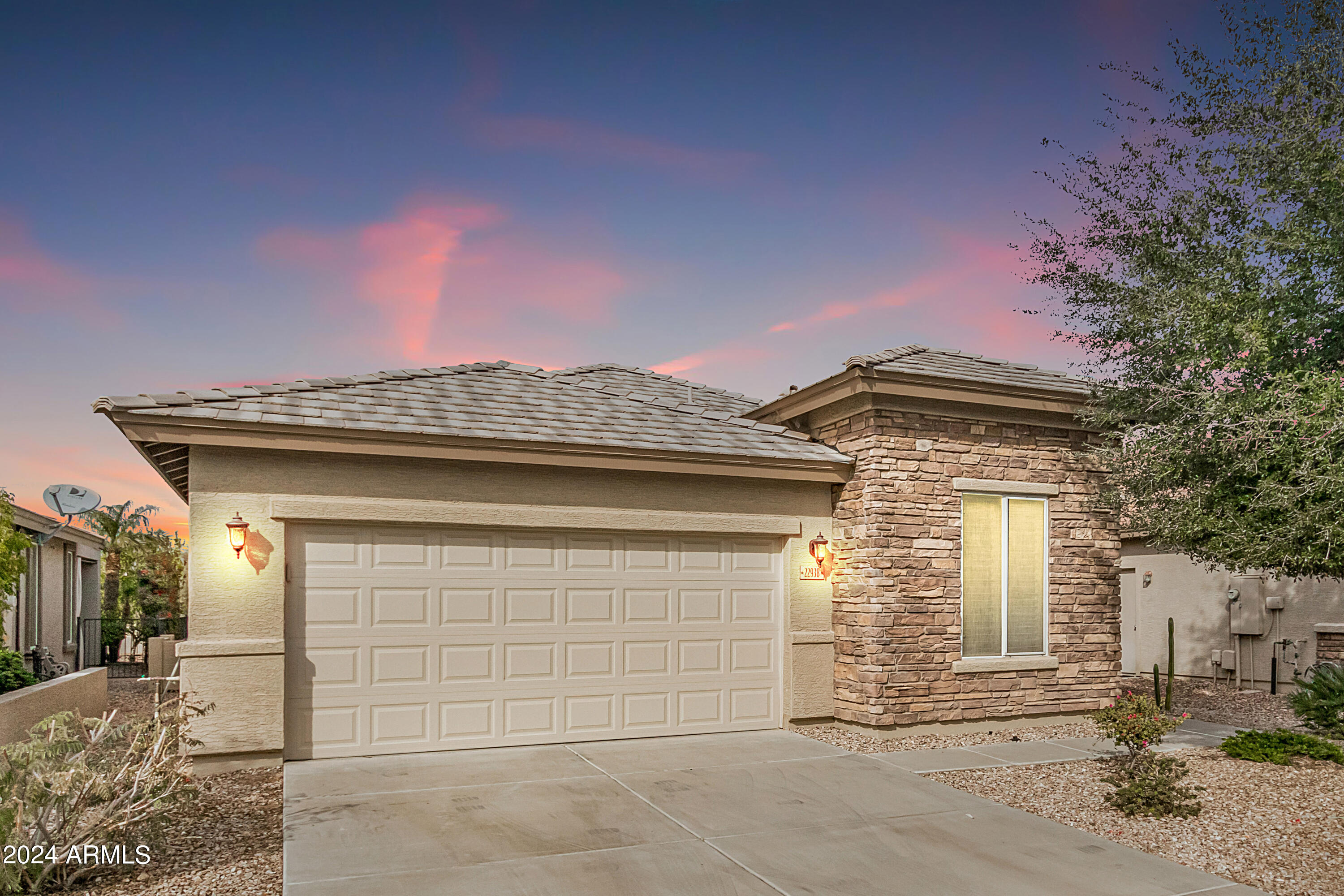 22938 W ARROW Drive