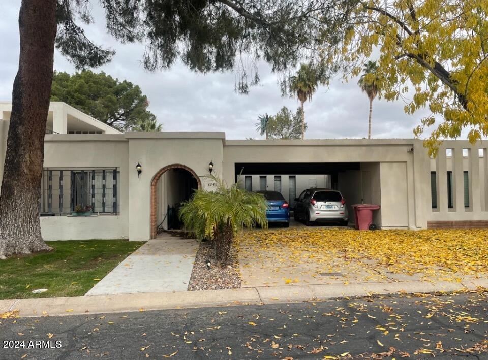 8746 E VIA DE VIVA Street