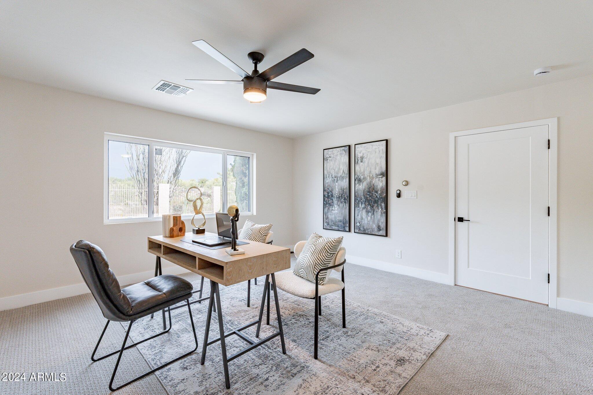 1062 N BOULDER Drive