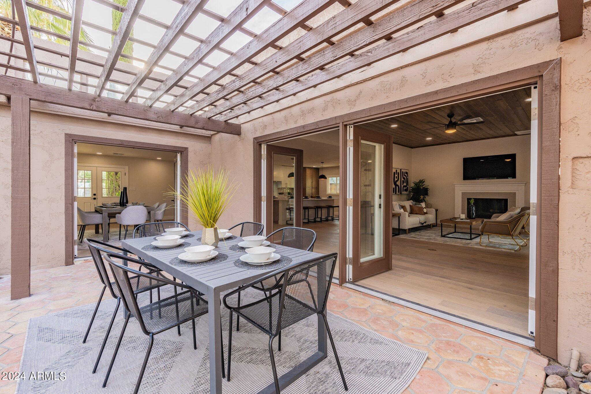 1062 N BOULDER Drive