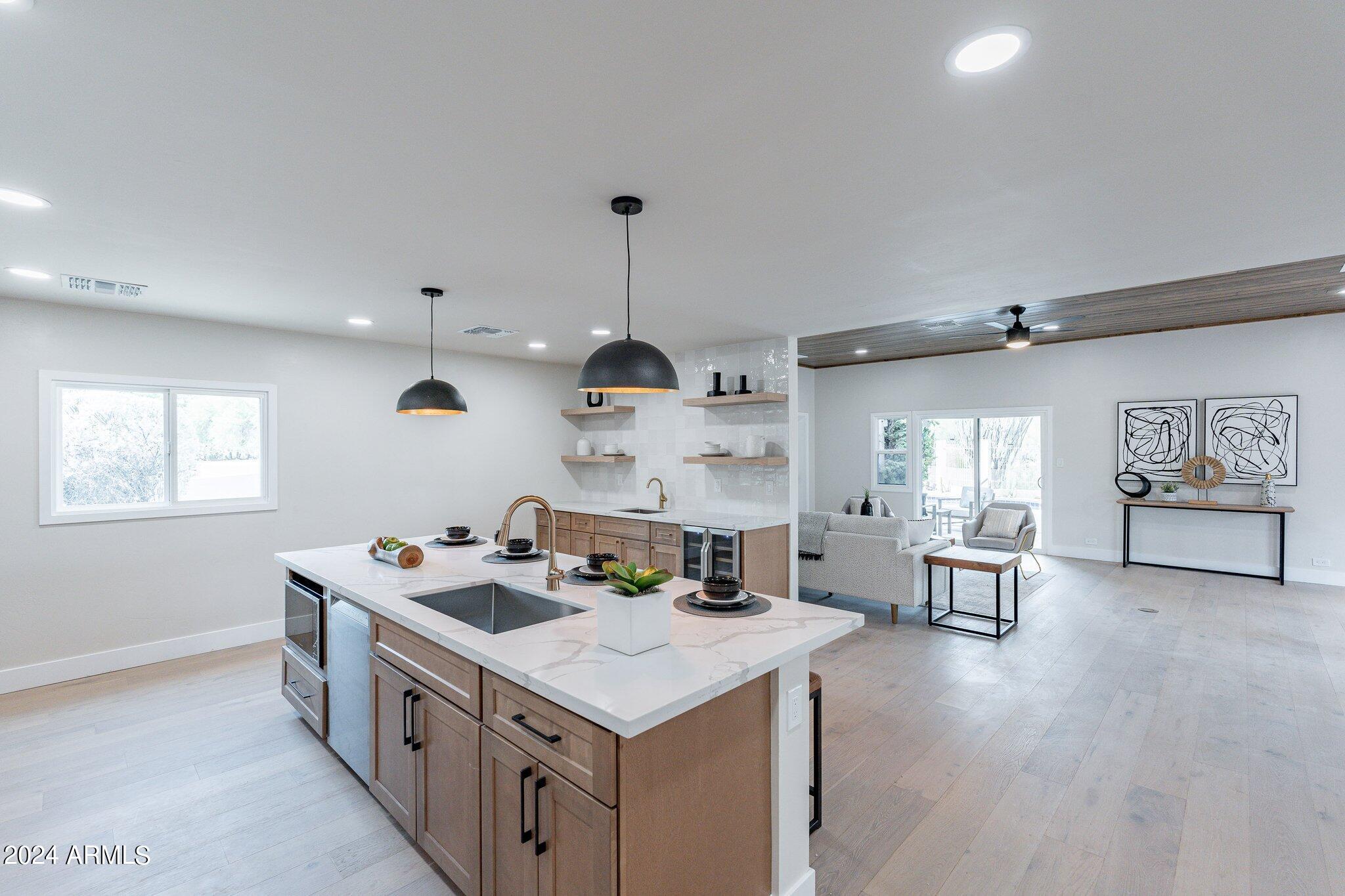 1062 N BOULDER Drive