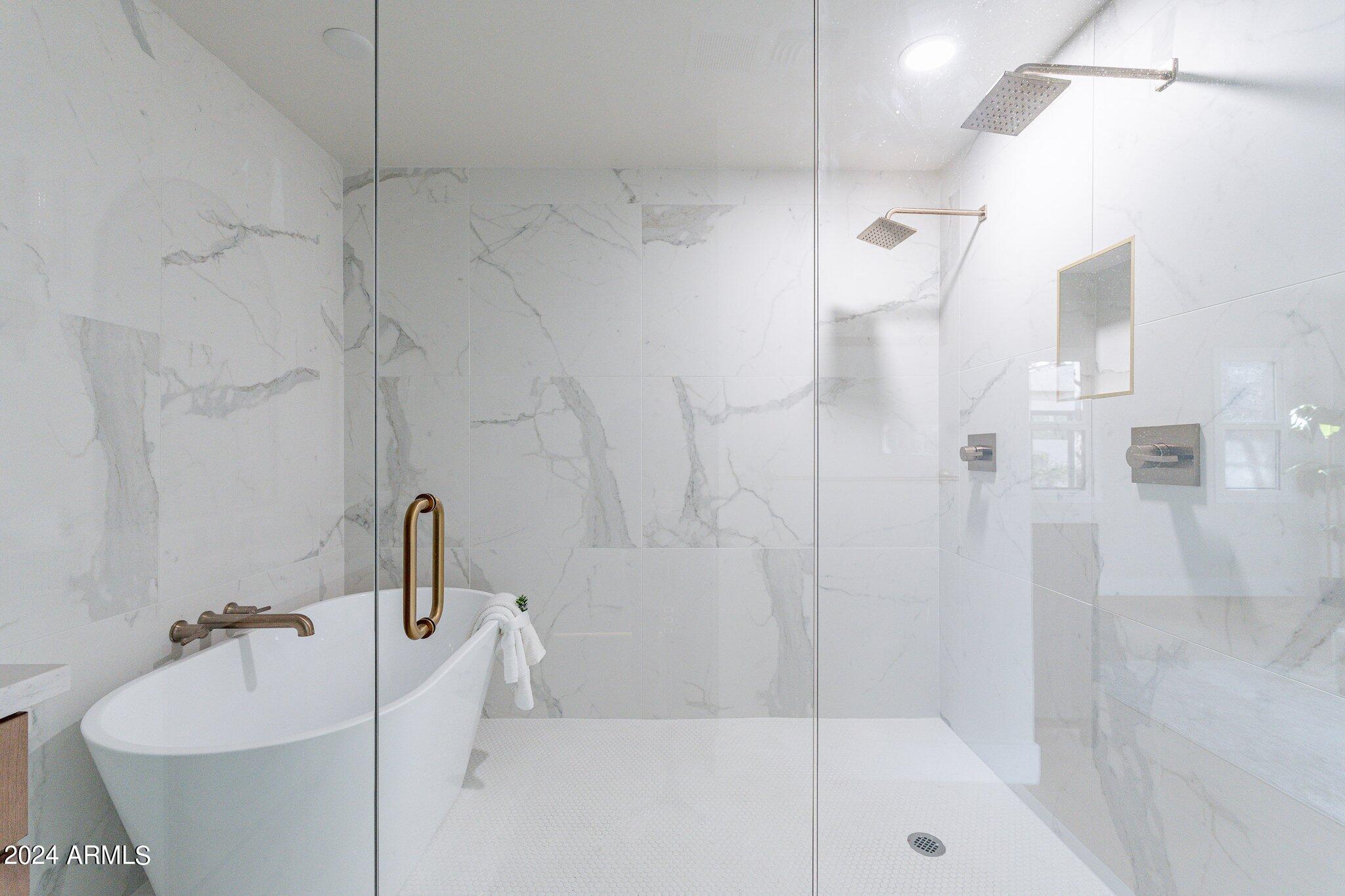 1062 N BOULDER Drive