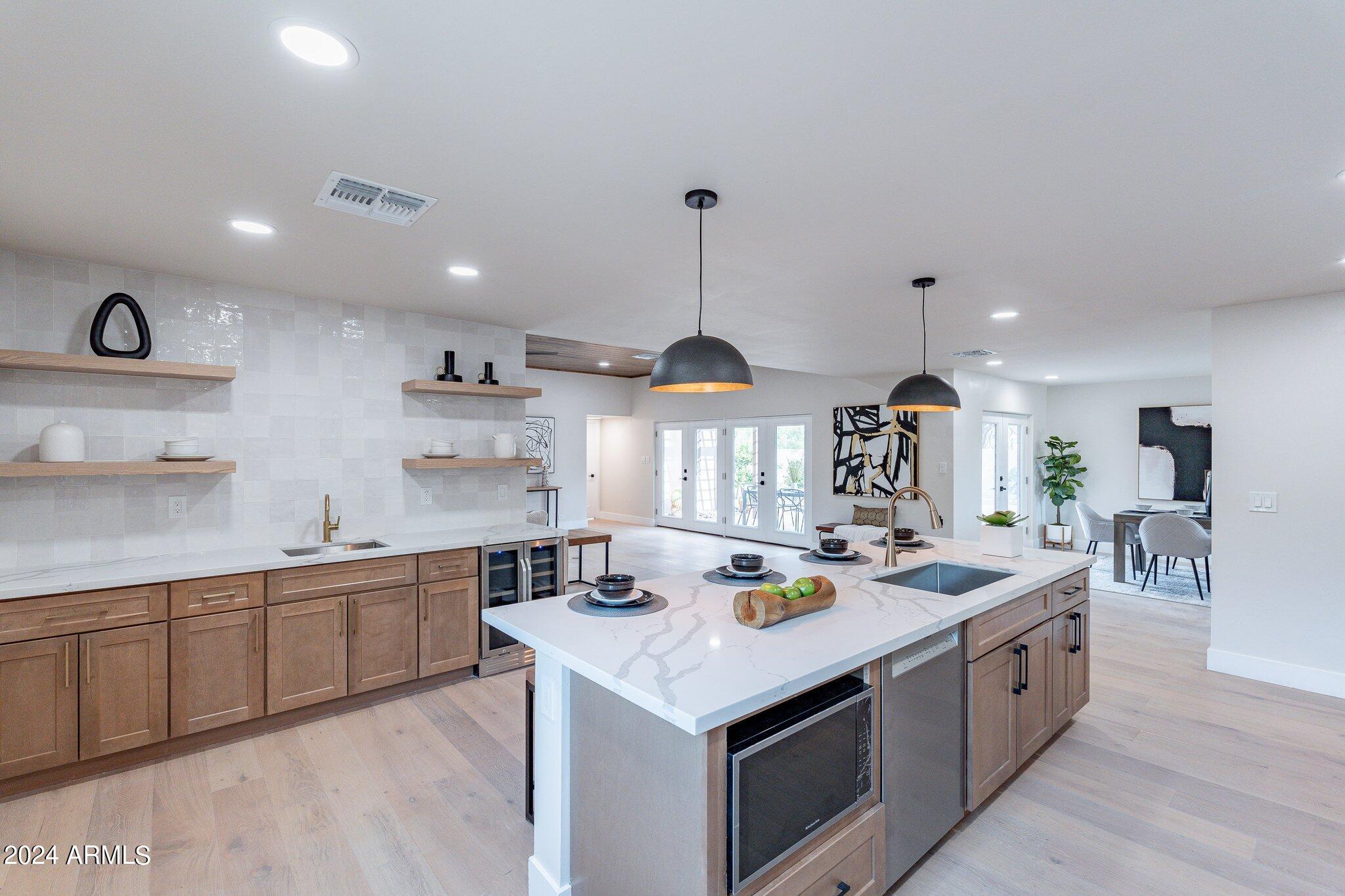 1062 N BOULDER Drive