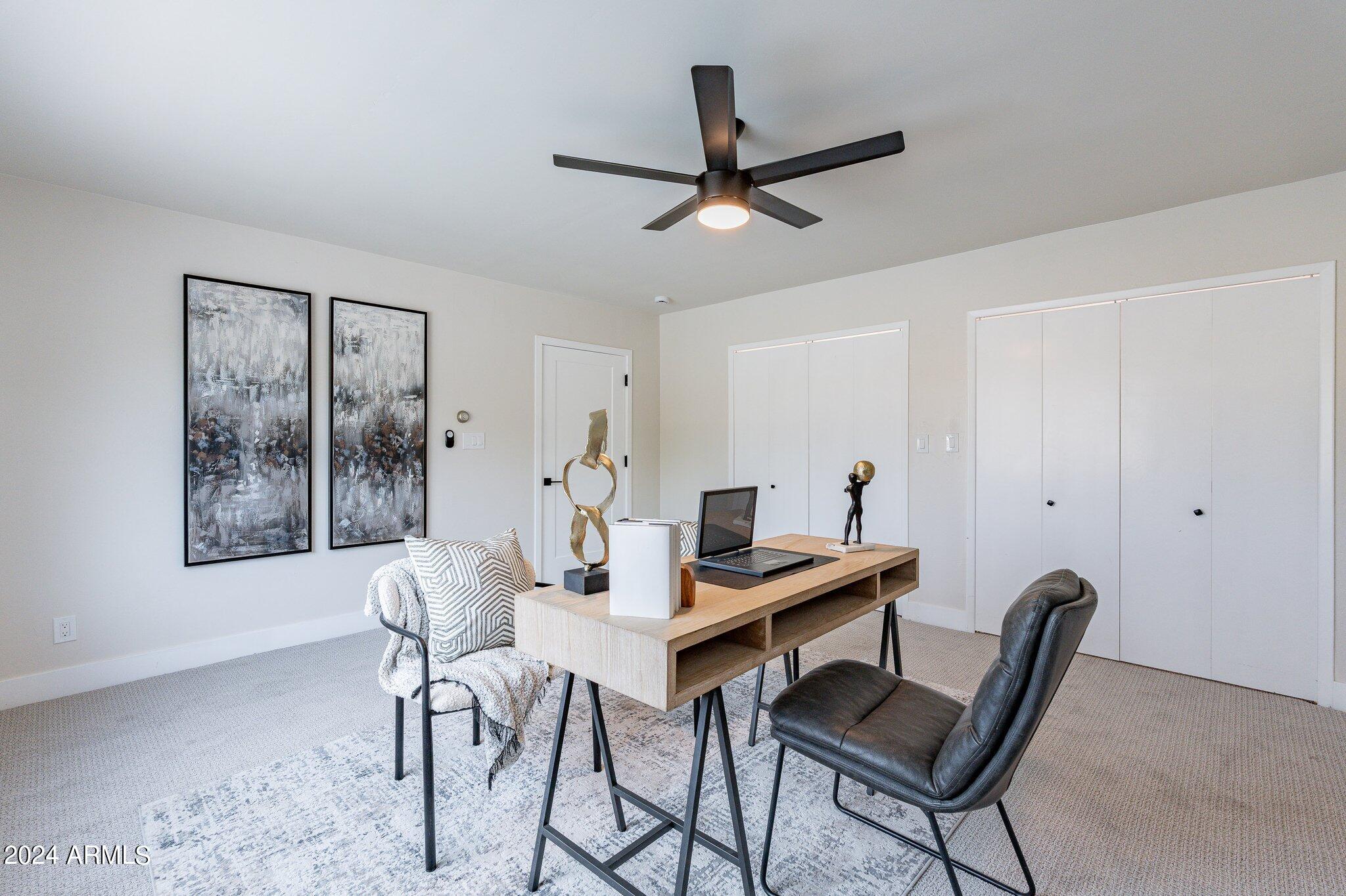 1062 N BOULDER Drive