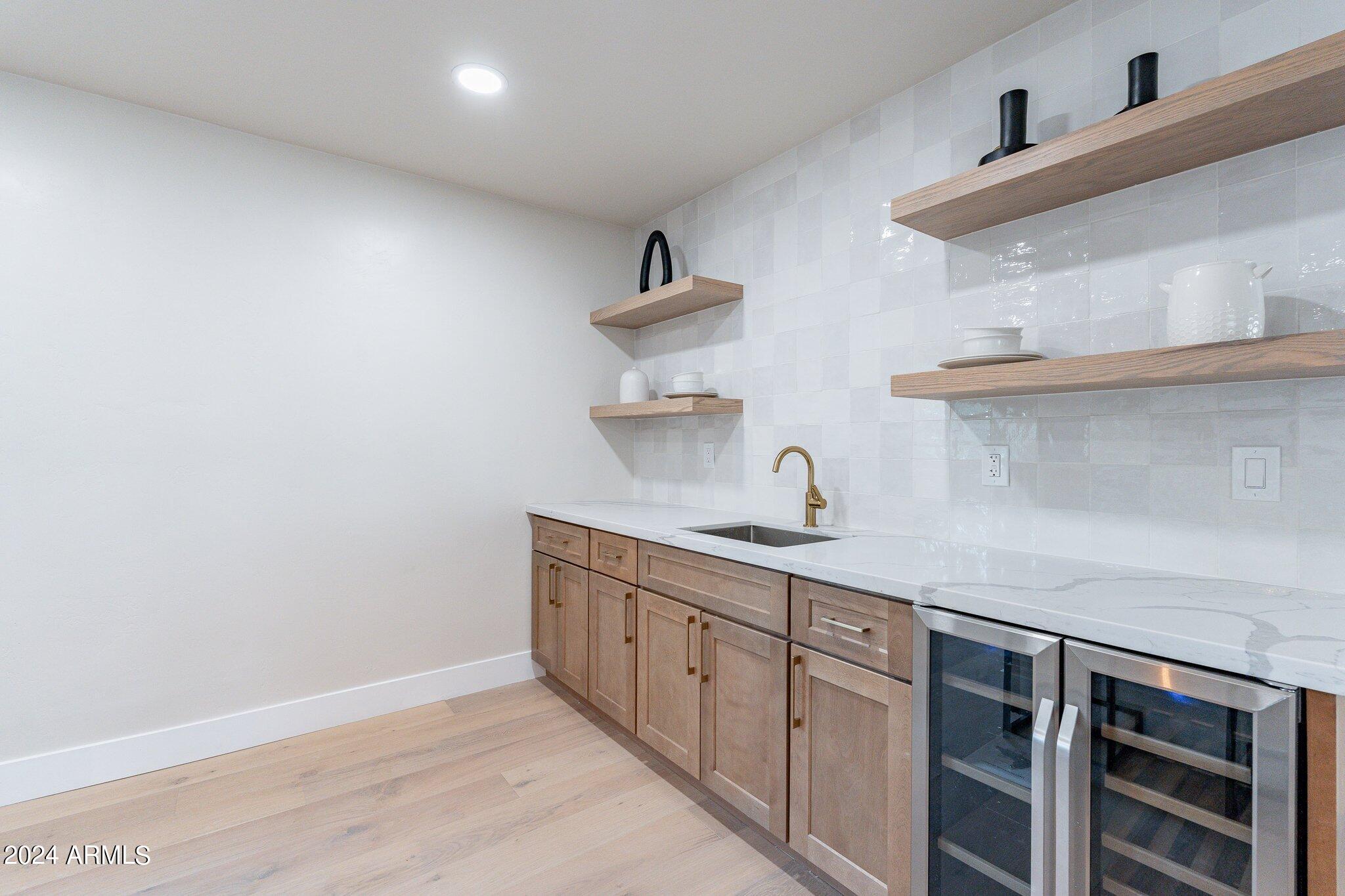 1062 N BOULDER Drive