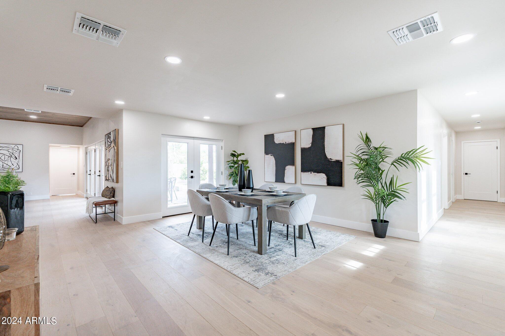 1062 N BOULDER Drive