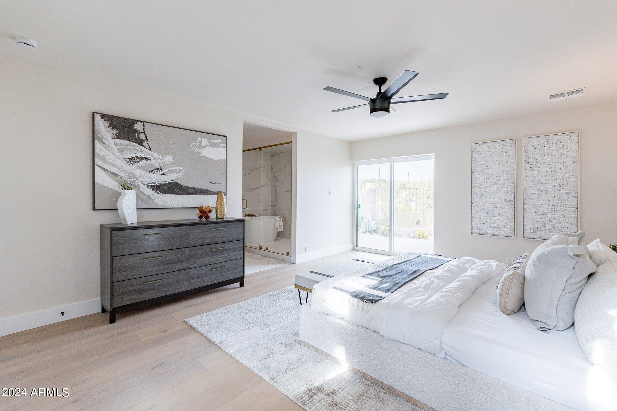 1062 N BOULDER Drive