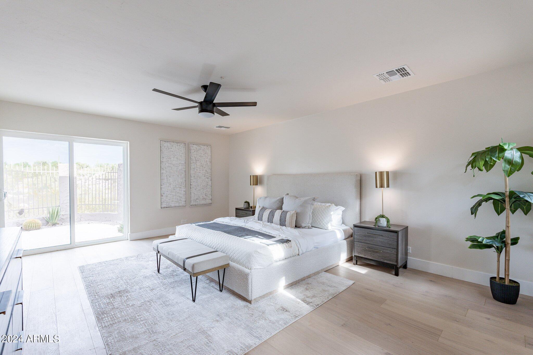 1062 N BOULDER Drive