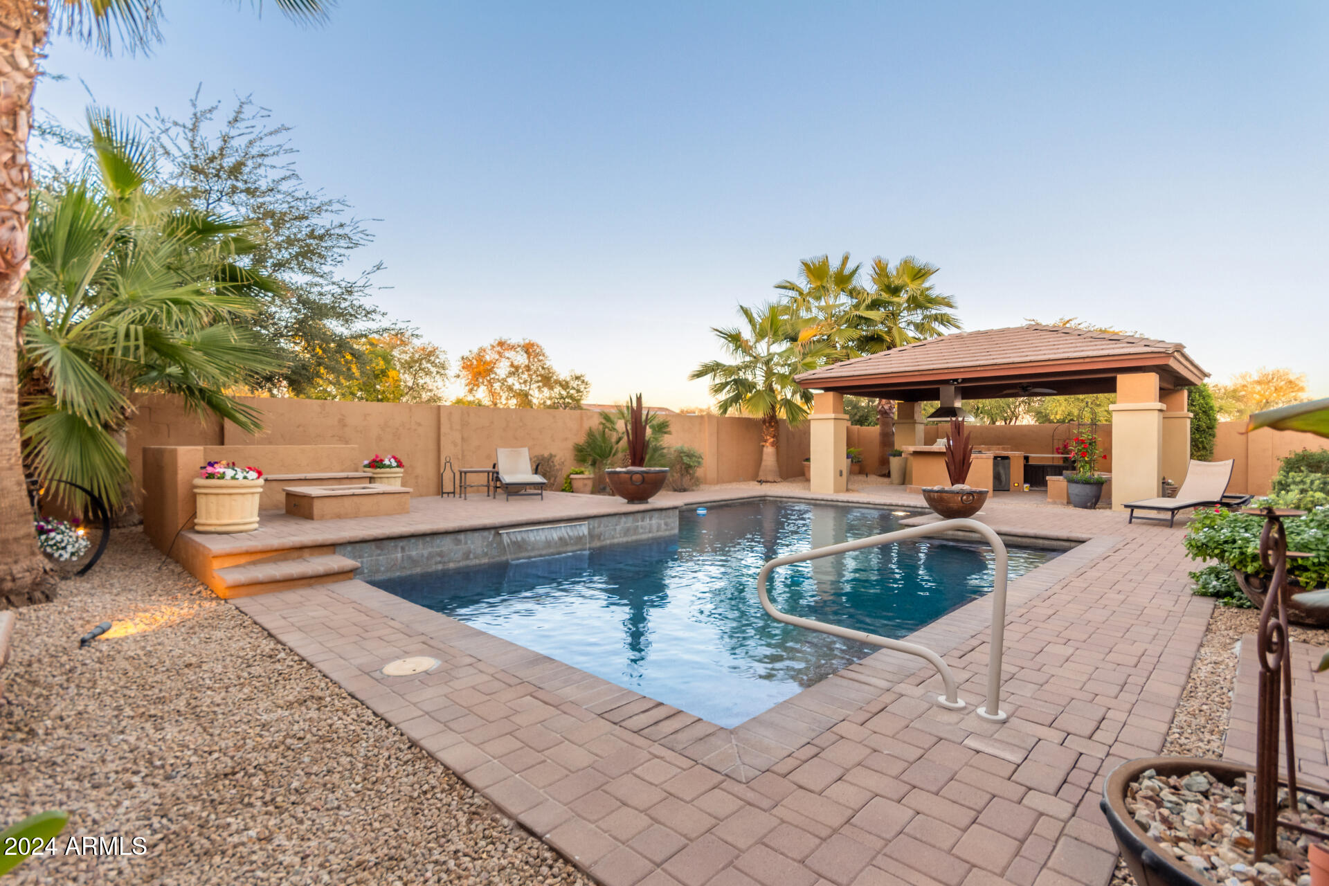 15874 W BERKELEY Road