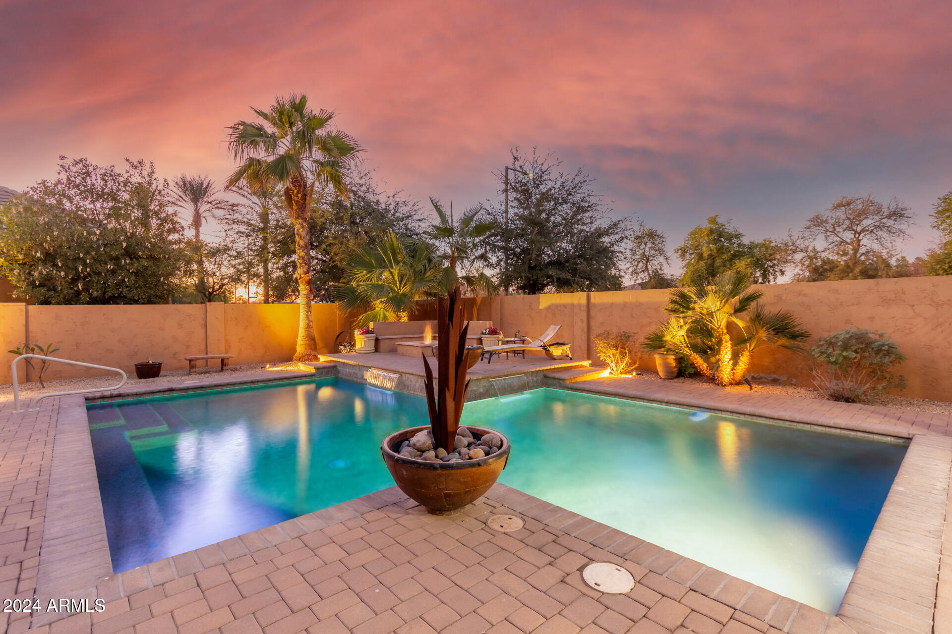 15874 W BERKELEY Road