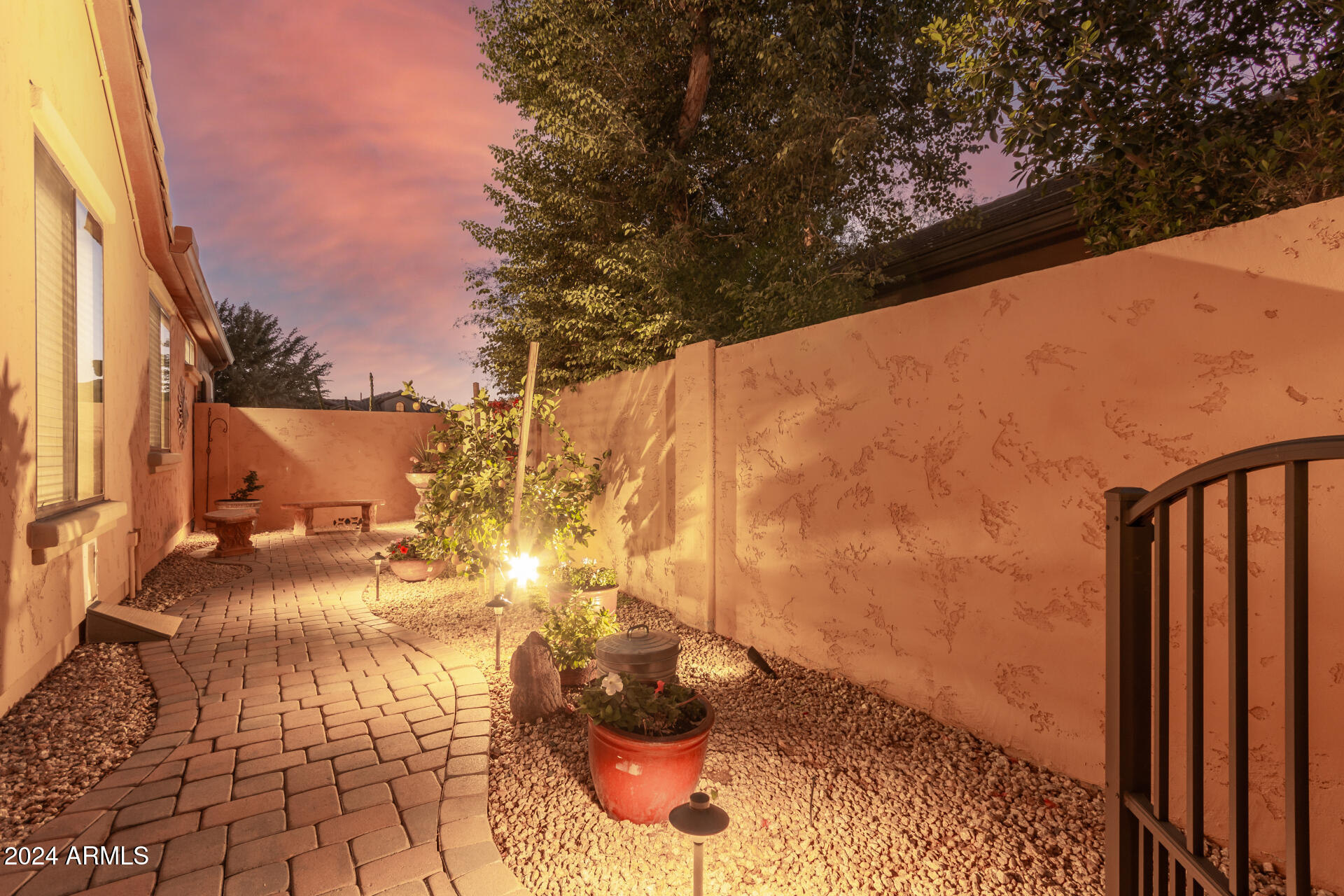 15874 W BERKELEY Road