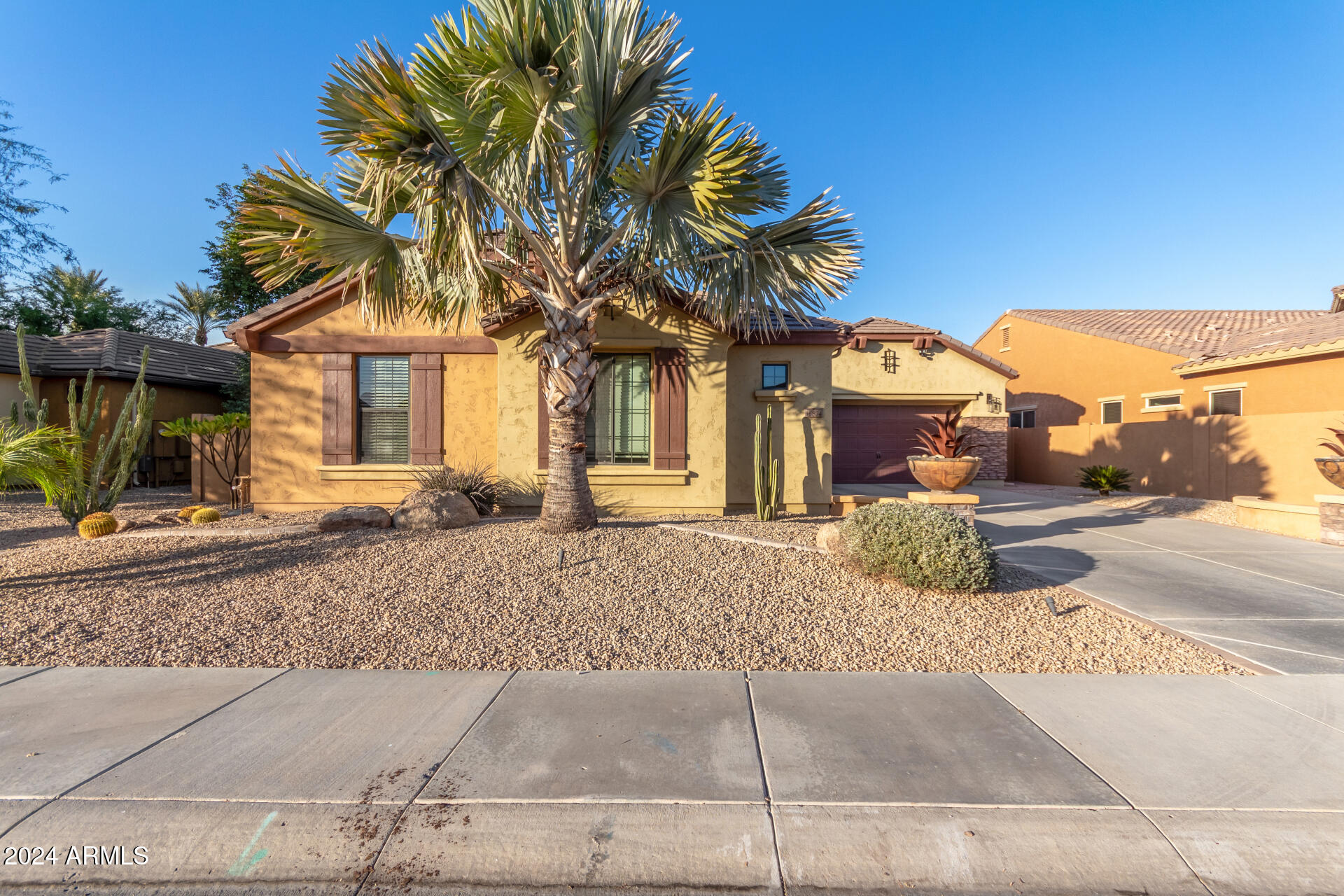 15874 W BERKELEY Road