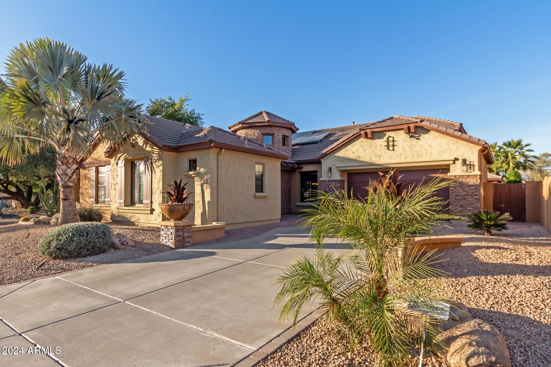 15874 W BERKELEY Road