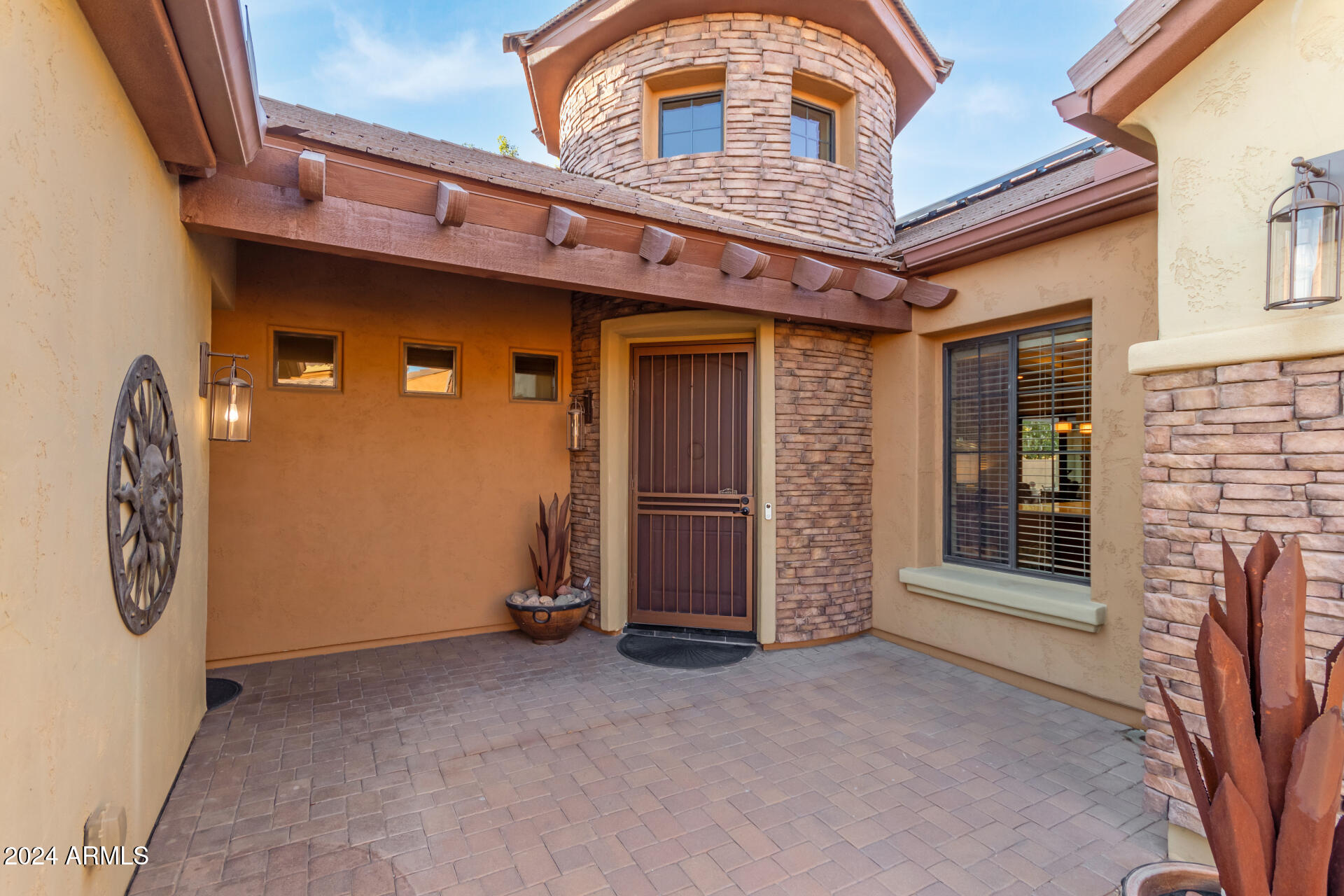 15874 W BERKELEY Road