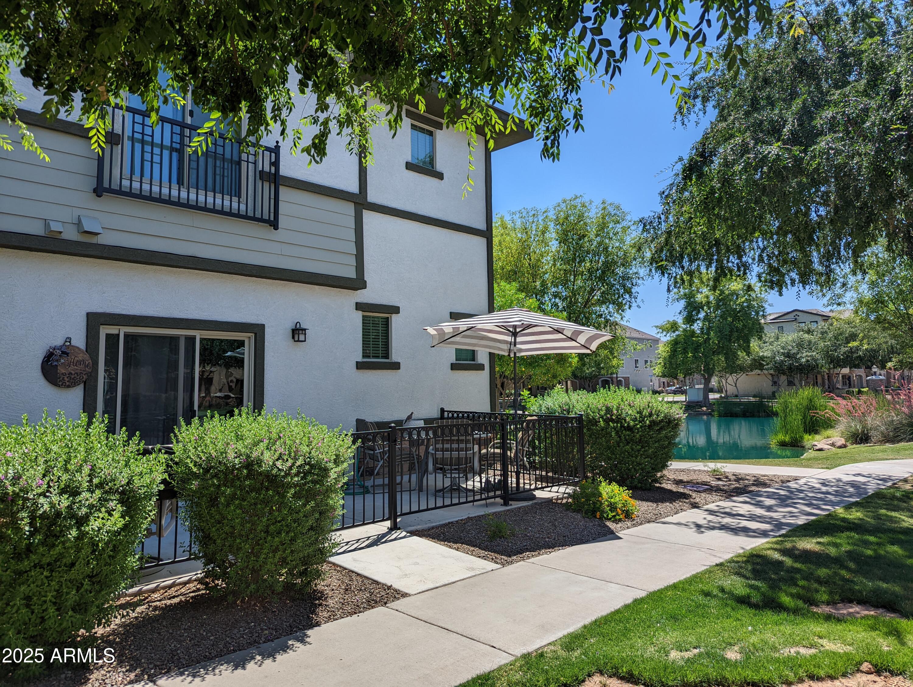 1814 E BRIDGEPORT Parkway, 103